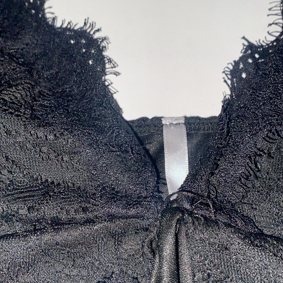 Flamingo Nasty Gal Black Lace Eyelash Trim Bra Bralette Crop Top Tie Front Small - Picture 9 of 12